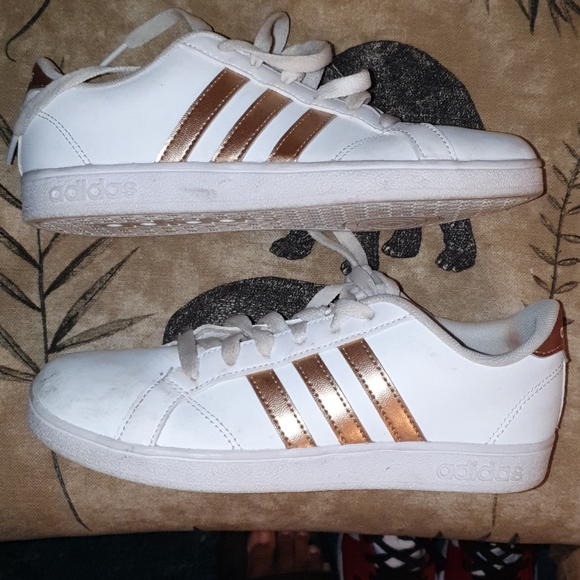 adidas Other - Adidas Girls Rose Gold Superstar Sneakers sz 4